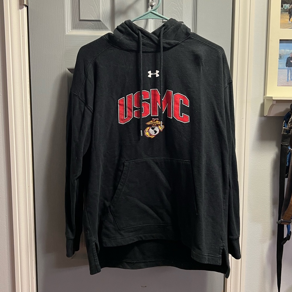 Women’s USMC Sweatshirt (Medium)